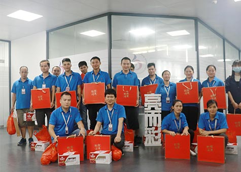 攜手鄰里迎中秋，擁抱祖國慶國慶！