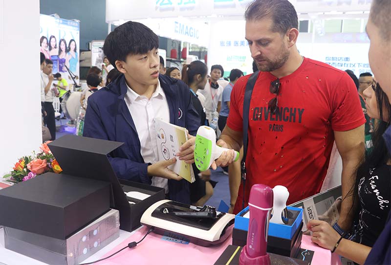 美容儀器大全有哪些？選購美容儀器前需了解！