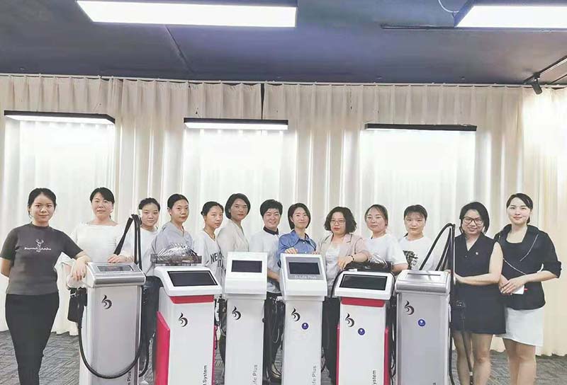 小氣泡美容儀器有什么作用？多久做一次更好？